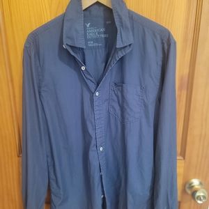 American Eagle Medium Dark Blue button down shirt Long Sleeve Athletic Fit